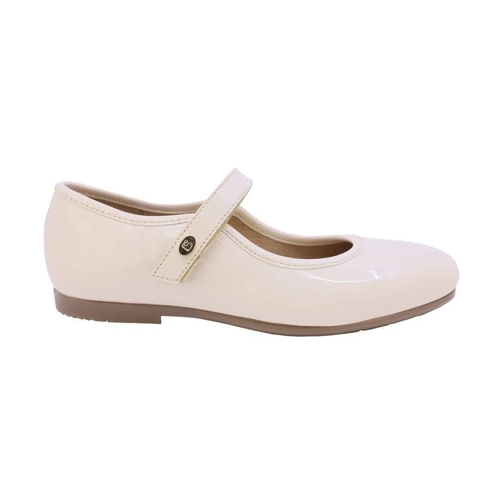 ZAPATO BEIGE PARA NIÑA CHAROL VELCRO