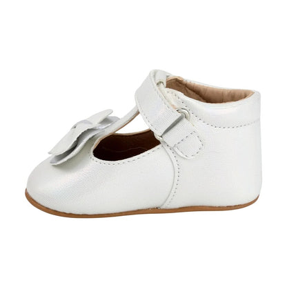 ZAPATO PERLA PARA BEBE SIN SUELA CHAROL MOÑO
