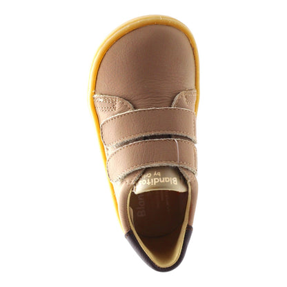 Zapato Deportivo Barefoot Blanditos Color Arena Para Niña