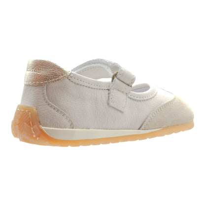Zapato Deportivo Barefoot Blanditos Color Beige Para Niño