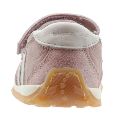 Zapato Deportivo Barefoot Blanditos Color Rosa Para Niño