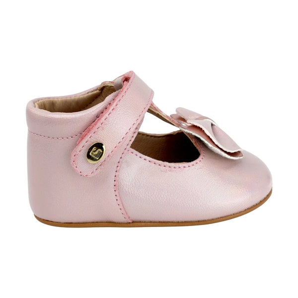 ZAPATO ROSA PARA BEBE SIN SUELA CHAROL MOÑO