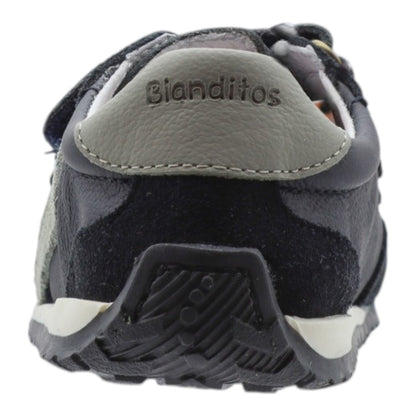 Zapato Deportivo Barefoot Blanditos Color Marino Para Niña