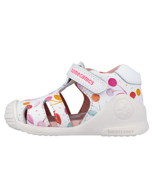 Sandalia Biomecanics Blanco con Estampado de Cerezas para Bebe
