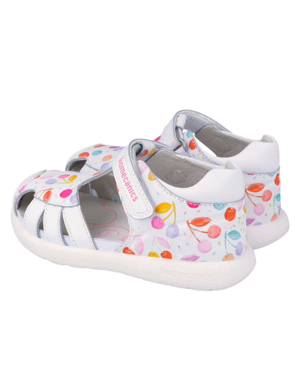 Sandalia Biomecanics Blanco con Puntera Velcro y Estampado para Niña