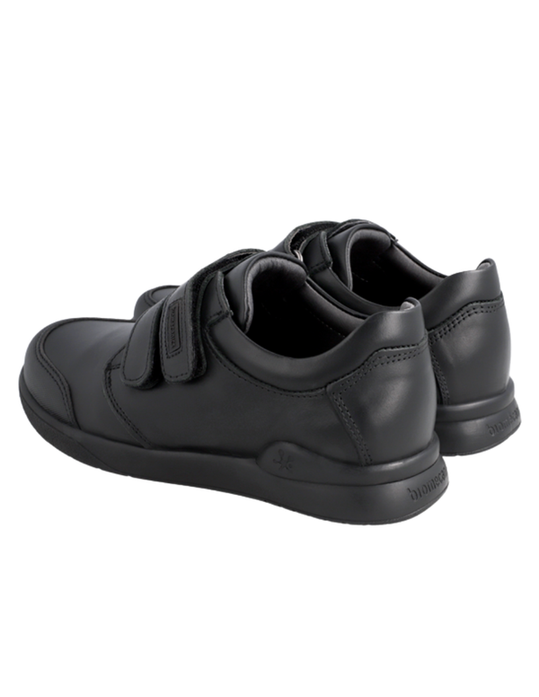 Zapato Escolar Biomecanics Negro Con Dos Velcros Para Niño