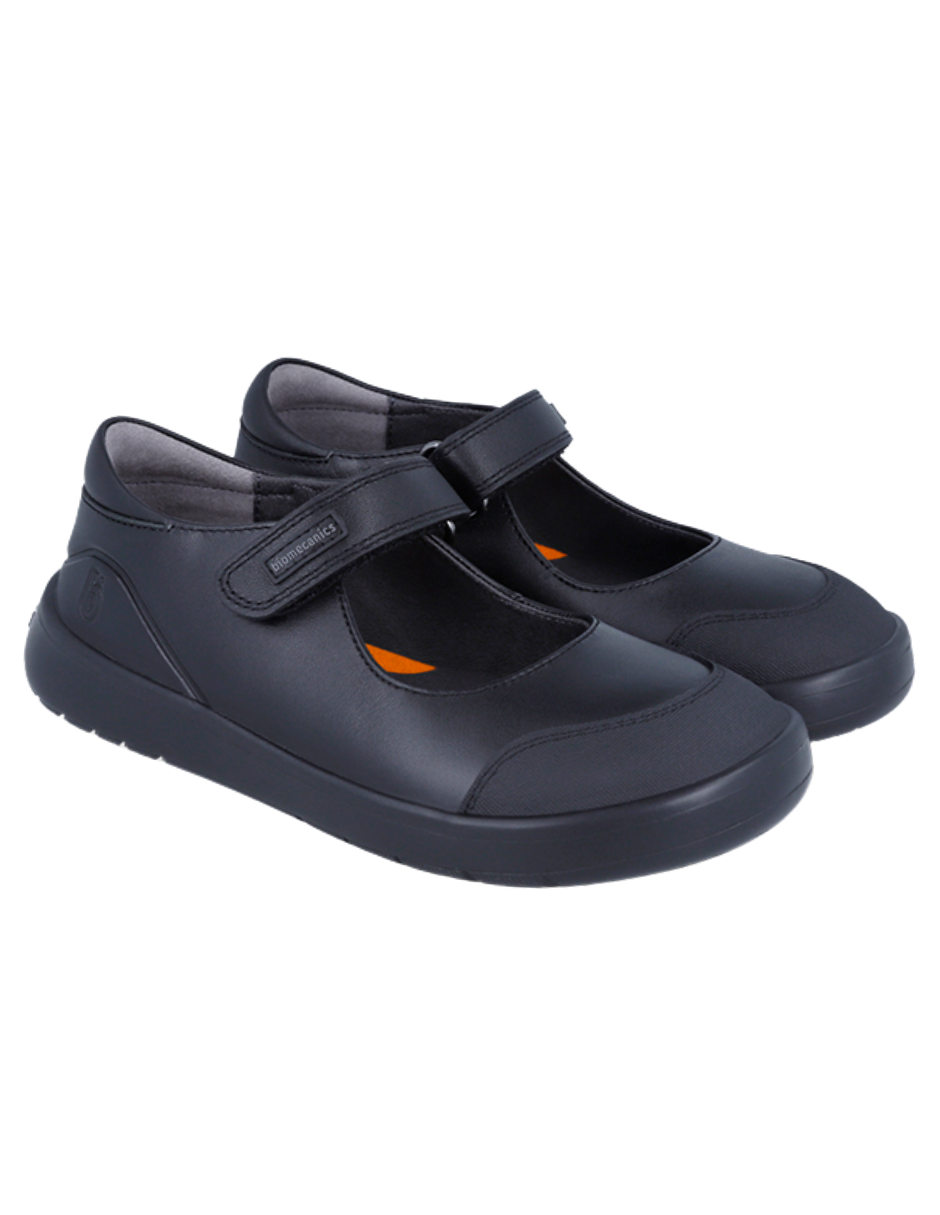 Zapato Biomecanics Escolar Puntera Con Velcro Negros para Niña