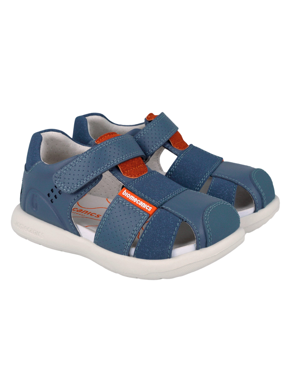 Sandalia Biomecanics Petrol con Puntera para Niño