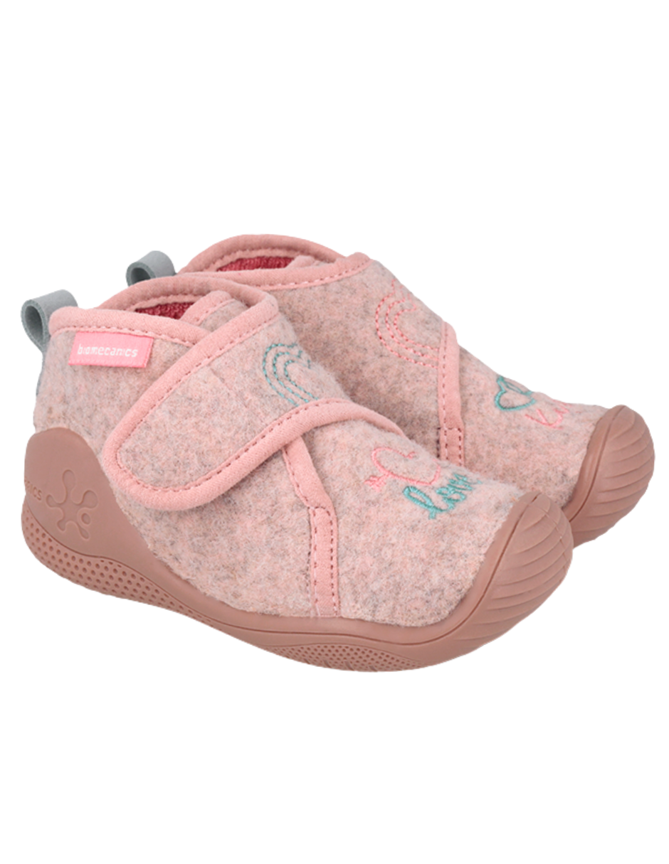 Pantufla Biomecanics Corazones Fieltro Con Velcro Rosas para Niña