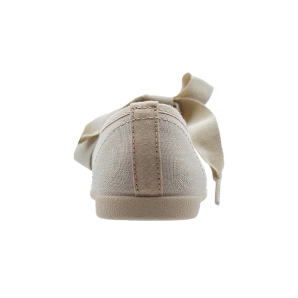 Zapato de niña con cintas en lona crudo – Pekis