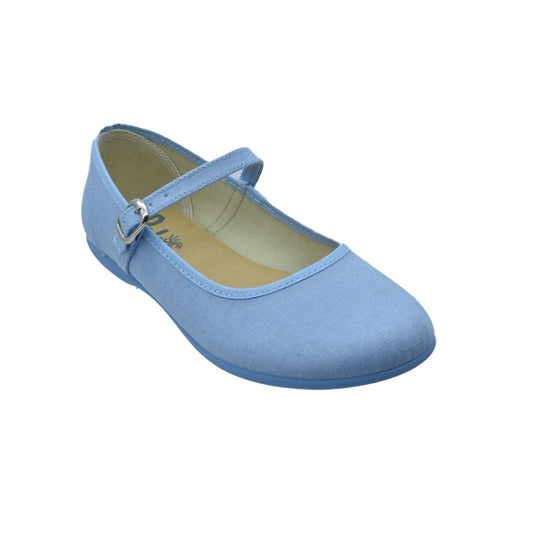 Zapato de niña con hebilla en lino azul cielo – Pekis