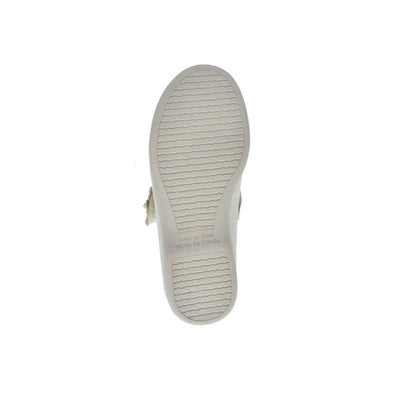 Zapatos Tokolate Color Perla con Velcro y Flor Decorativa  para Niña